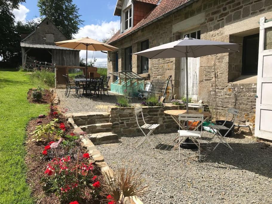 Ferme De Noyes Bed and Breakfast Sourdeval Εξωτερικό φωτογραφία