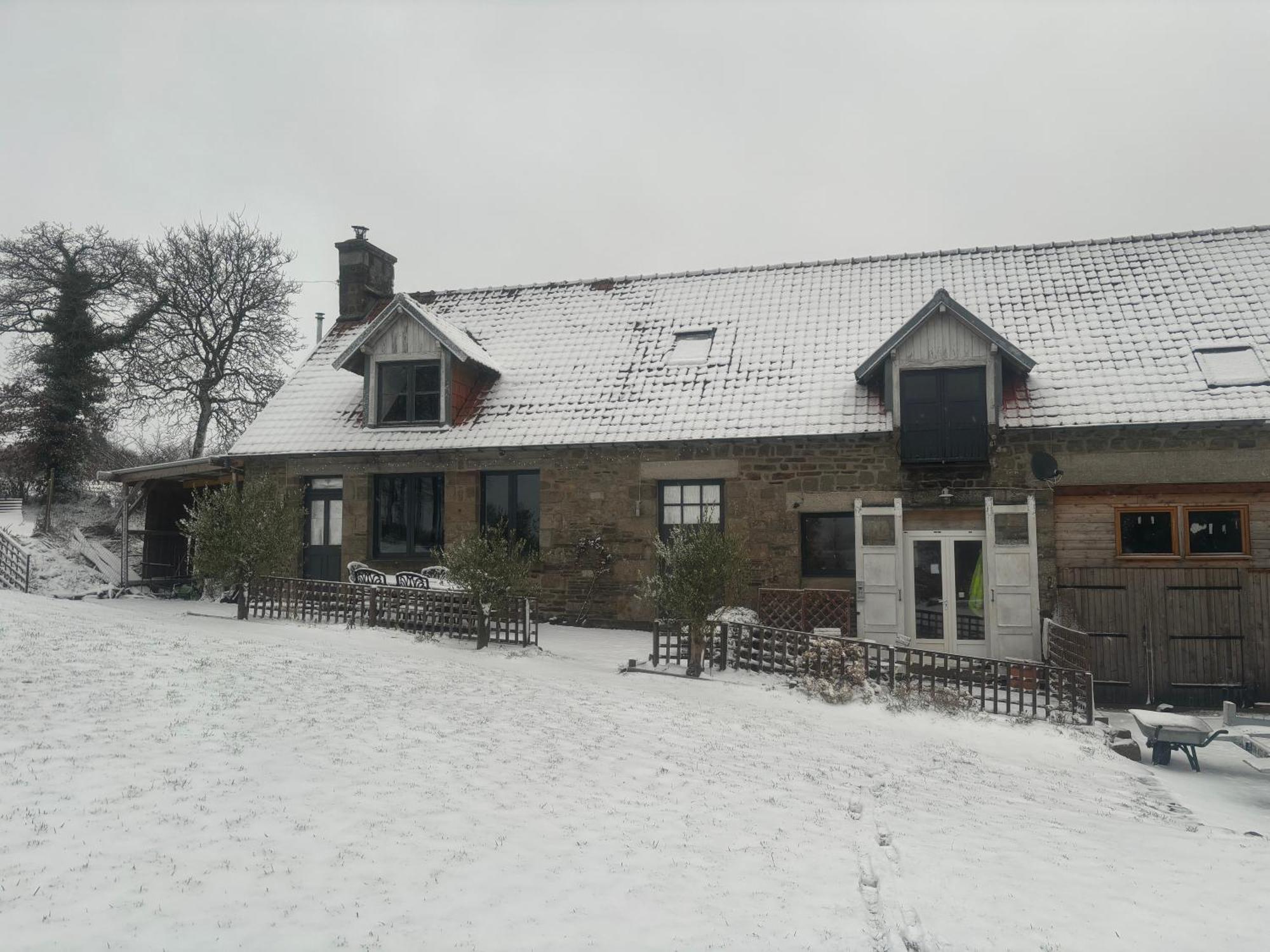 Ferme De Noyes Bed and Breakfast Sourdeval Εξωτερικό φωτογραφία